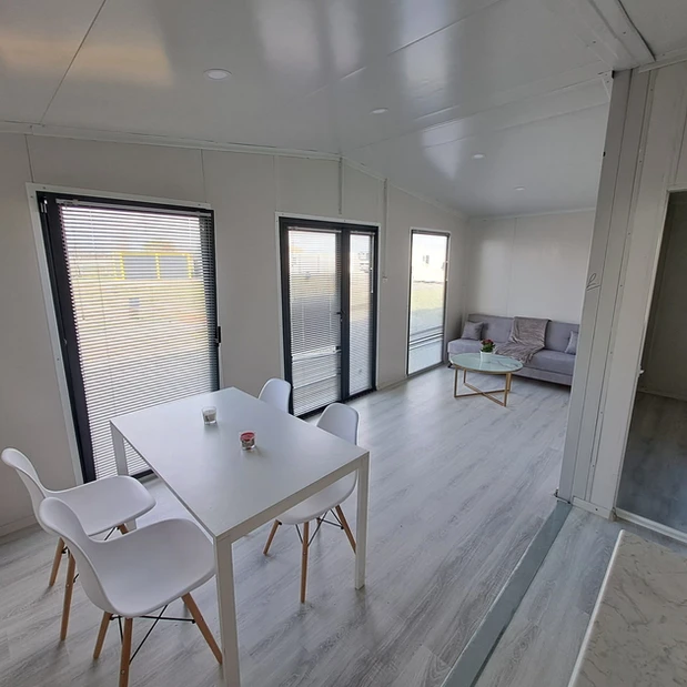 Bungalow Meublé avec Chalet de Jardin – Image 3