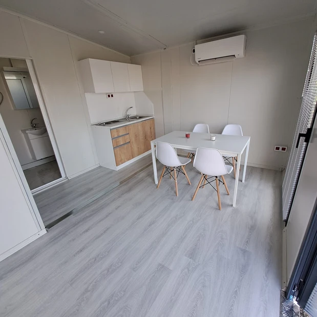 Bungalow Meublé avec Chalet de Jardin – Image 10