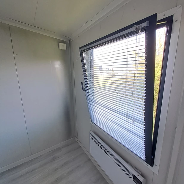 Bungalow Meublé avec Chalet de Jardin – Image 6