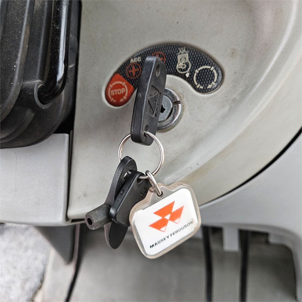 Massey Ferguson 6465 Dyna-6 – Image 5