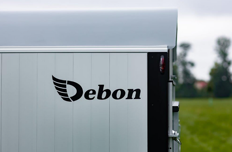 Remorque Debon C800 avec porte latérale – robuste et polyvalente – Image 7