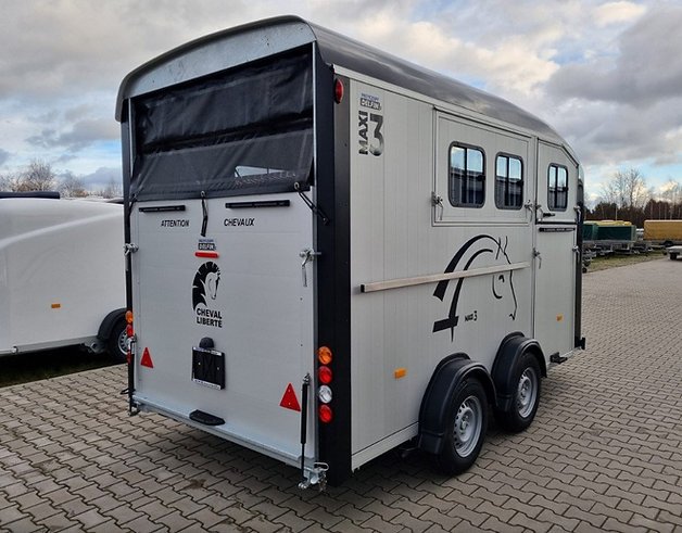 Remorque Cheval Liberté Maxi 3 avec Rampe Latérale et Sellerie – Image 10