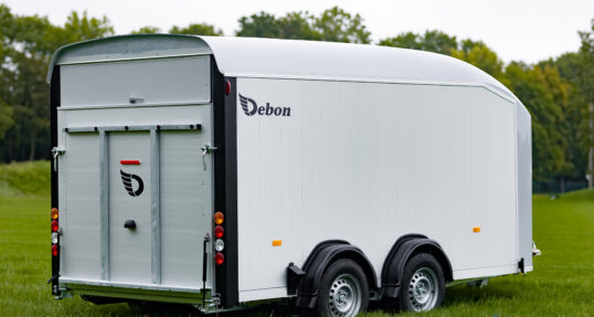 Remorque Debon C800 avec porte latérale – robuste et polyvalente – Image 9